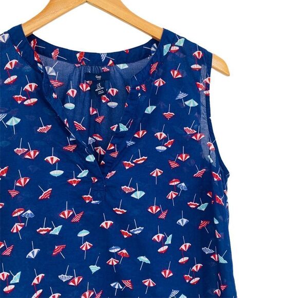 Gap navy red umbrella print v-neck lightweight top size medium - Picture 3 of 6